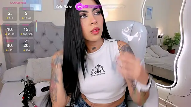 HannaColleman online show from November 7, 2025, 8:09 pm