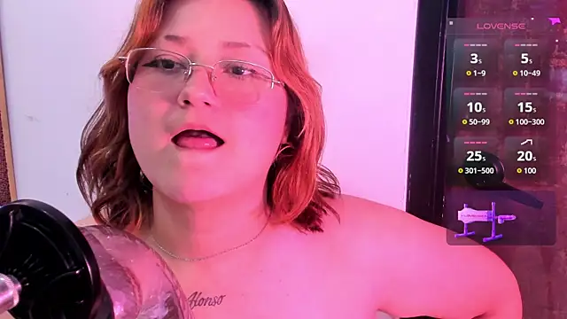 isa grey  online show from September 25, 2025, 8:29 am