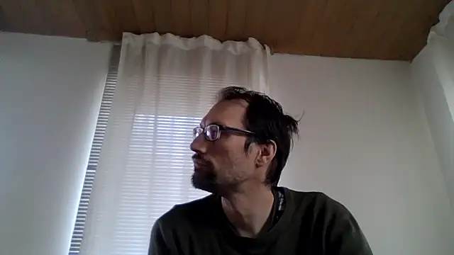 Snapshot of XLBarehengst chatting on September 29, 2025, 7:13 am XLBarehengst online show from September 29, 2025, 7:13 am