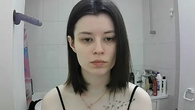 EdlinEngelby online show from September 15, 2025, 4:40 pm