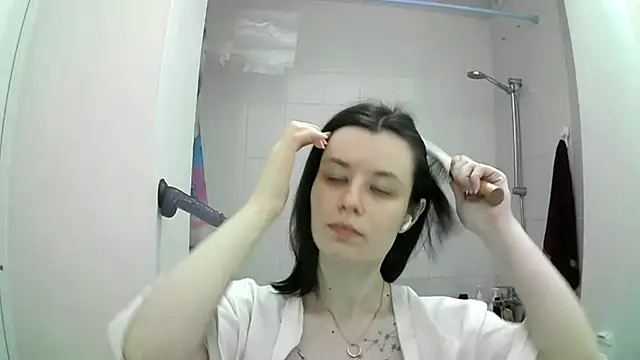 EdlinEngelby online show from October 3, 2025, 4:15 pm