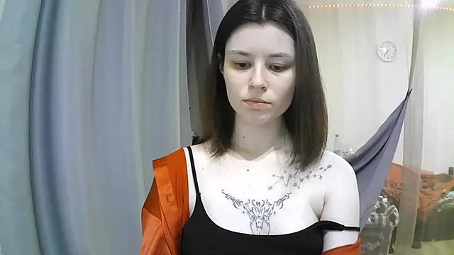 EdlinEngelby online show from November 8, 2025, 3:45 pm