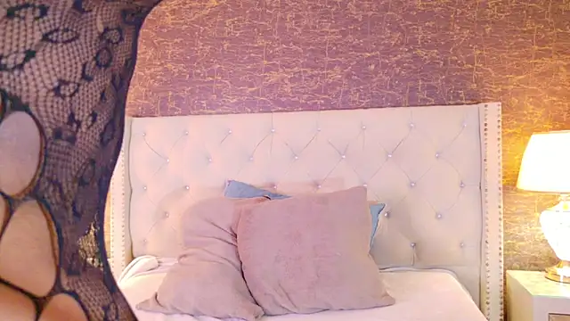 Snapshot of kaylie_mitchel chatting on February 17, 2026, 10:49 pm kaylie mitchel online show from February 17, 2026, 10:49 pm