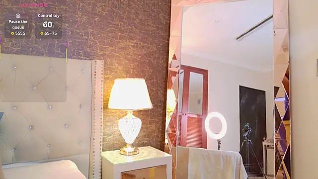 Snapshot of kaylie_mitchel chatting on February 21, 2026, 10:44 pm kaylie mitchel online show from February 21, 2026, 10:44 pm