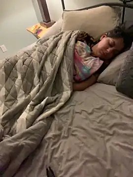 shakeweight online show from November 19, 2025, 11:43 am