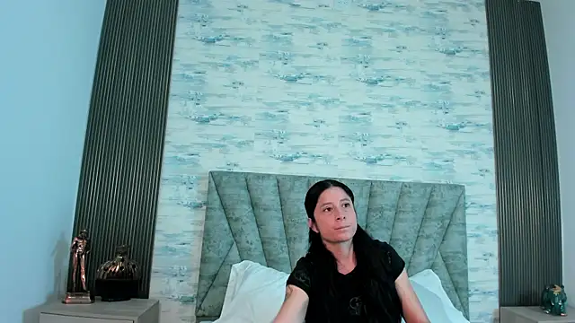 ShanelEvans online show from September 26, 2025, 7:18 pm