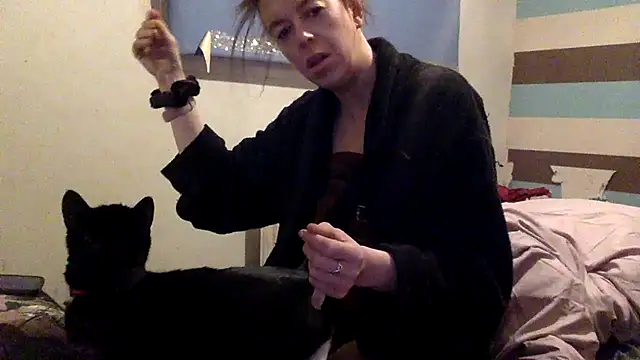 Bellababexox online show from December 21, 2025, 7:10 pm