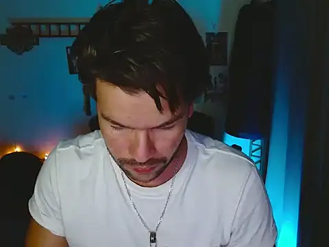 cortelioni massimo  online show from September 25, 2025, 10:57 pm