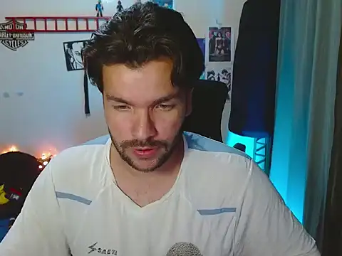 cortelioni massimo  online show from October 2, 2025, 1:01 am