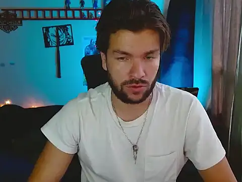 cortelioni massimo  online show from October 25, 2025, 8:36 pm