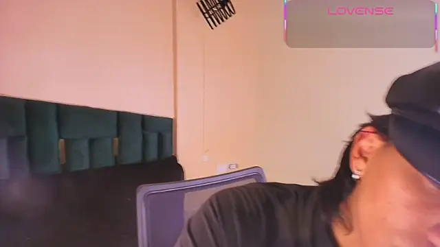 Dom venena online show from September 12, 2025, 8:09 pm