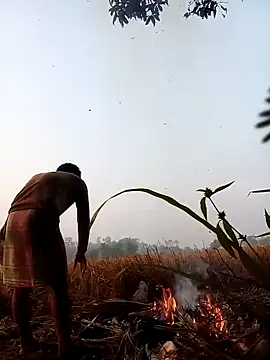 Snapshot of Johlrd chatting on November 23, 2025, 12:54 am Johlrd online show from November 23, 2025, 12:54 am