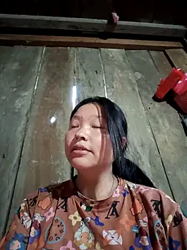 Snapshot of MuiNay chatting on September 27, 2025, 11:10 pm MuiNay online show from September 27, 2025, 11:10 pm