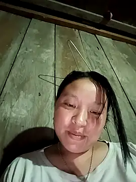 Snapshot of MuiNay chatting on September 29, 2025, 12:21 pm MuiNay online show from September 29, 2025, 12:21 pm