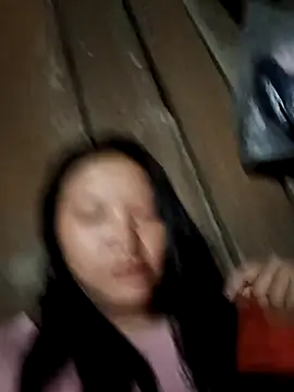 Snapshot of MuiNay chatting on September 30, 2025, 9:53 pm MuiNay online show from September 30, 2025, 9:53 pm