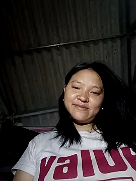 Snapshot of MuiNay chatting on October 11, 2025, 10:52 pm MuiNay online show from October 11, 2025, 10:52 pm