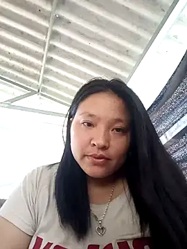 Snapshot of MuiNay chatting on October 13, 2025, 1:05 am MuiNay online show from October 13, 2025, 1:05 am