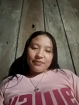 Snapshot of MuiNay chatting on October 28, 2025, 12:09 pm MuiNay online show from October 28, 2025, 12:09 pm