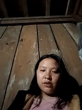 Snapshot of MuiNay chatting on November 1, 2025, 11:12 am MuiNay online show from November 1, 2025, 11:12 am