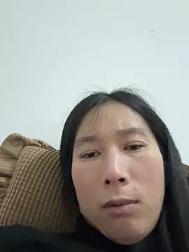 crhong666 online show from April 2, 2026, 12:47 pm