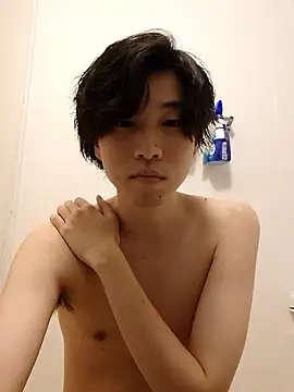 Snapshot of tanaka113 chatting on February 26, 2026, 1:32 pm tanaka113 online show from February 26, 2026, 1:32 pm