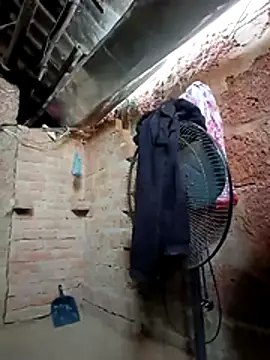 nughtytommy01 online show from December 22, 2025, 8:22 am