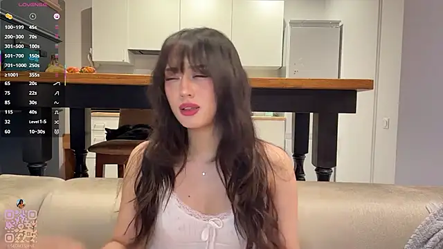 Snapshot of SweetSakuraJane chatting on March 8, 2026, 6:01 pm SweetSakuraJane online show from March 8, 2026, 6:01 pm