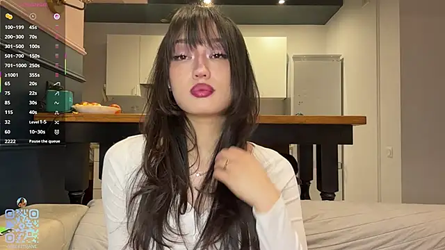 Snapshot of SweetSakuraJane chatting on April 4, 2026, 9:12 pm SweetSakuraJane online show from April 4, 2026, 9:12 pm