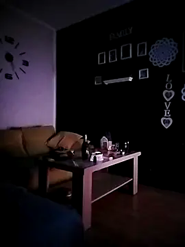 Snapshot of Fredry111 chatting on October 10, 2025, 10:31 pm Fredry111 online show from October 10, 2025, 10:31 pm