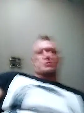 Snapshot of Fredry111 chatting on November 8, 2025, 2:17 pm Fredry111 online show from November 8, 2025, 2:17 pm