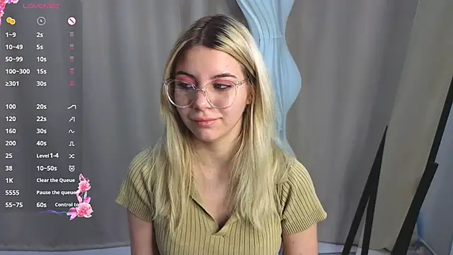 BlissBoardley online show from October 20, 2025, 6:03 am