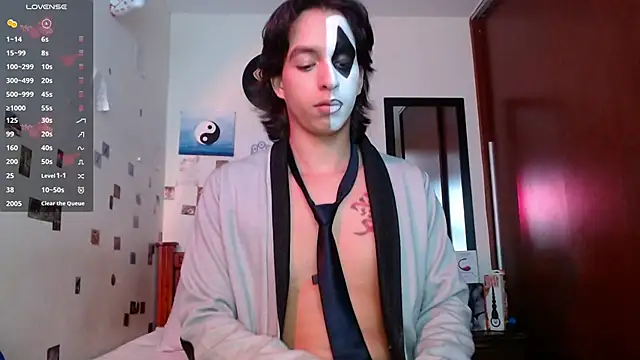 DannyPhantom555 online show from October 31, 2025, 7:48 pm