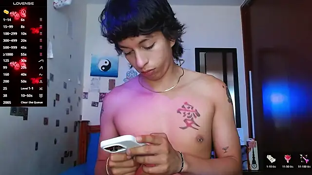 Snapshot of DannyPhantom555 chatting on November 27, 2025, 6:21 pm DannyPhantom555 online show from November 27, 2025, 6:21 pm