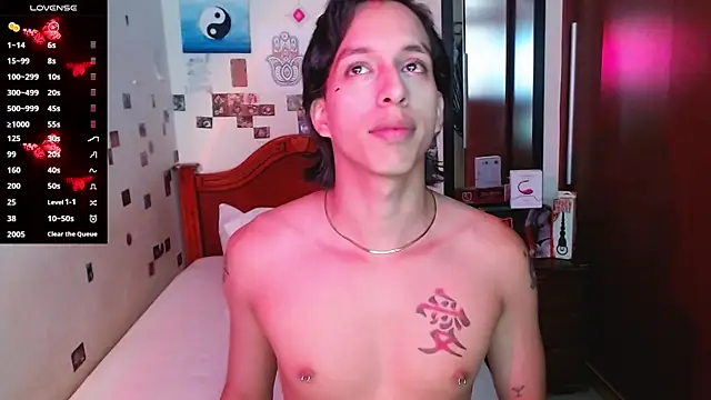 Snapshot of DannyPhantom555 chatting on December 3, 2025, 6:39 pm DannyPhantom555 online show from December 3, 2025, 6:39 pm