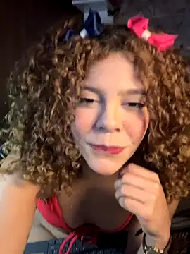 hannachris- online show from December 15, 2025, 12:04 am