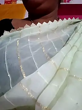 Aruhi hot online show from September 28, 2025, 7:58 am