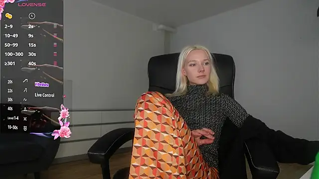 Laura Chaplin online show from February 25, 2026, 1:21 pm