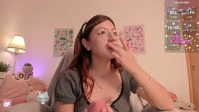 emily uwu0 online show from May 27, 2026, 1:57 am