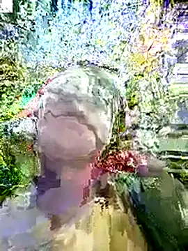 Love-Mama33 online show from October 3, 2025, 8:33 am