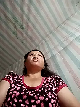 Love-Mama33 online show from November 15, 2025, 10:37 pm