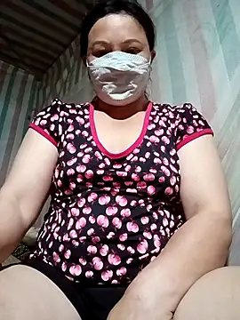 Love-Mama33 online show from February 25, 2026, 12:48 pm