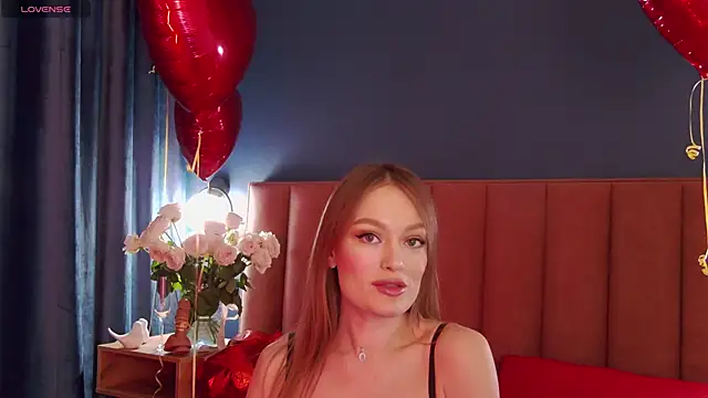 EvelynPoole online show from February 16, 2026, 1:35 am