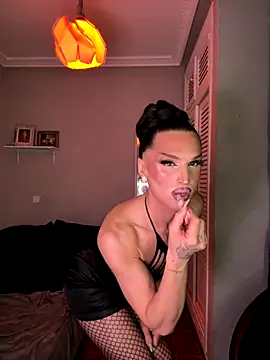 Snapshot of lacattiva chatting on September 8, 2025, 9:14 pm lacattiva online show from September 8, 2025, 9:14 pm