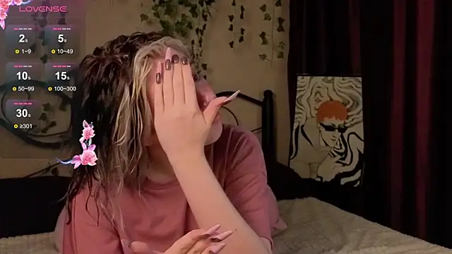 IrisSoCute online show from November 11, 2025, 7:19 am