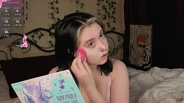 IrisSoCute online show from December 19, 2025, 7:04 am