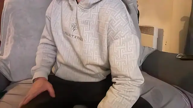 Snapshot of ElixirDelice026 chatting on October 8, 2025, 8:28 pm ElixirDelice026 online show from October 8, 2025, 8:28 pm