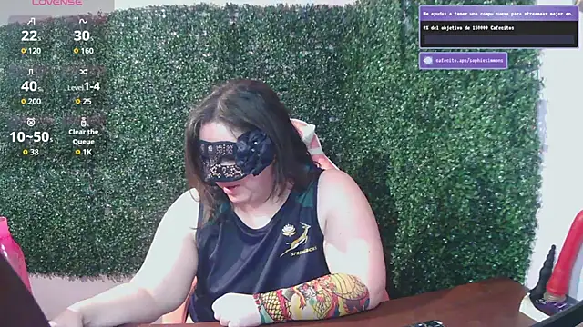 SophieSimmons  online show from September 20, 2025, 8:15 am