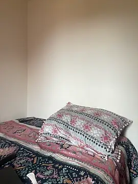 Zara Bel online show from September 27, 2025, 6:35 pm