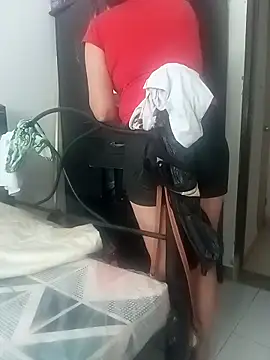 tany90 online show from September 15, 2025, 6:08 pm