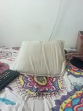 tany90 online show from November 9, 2025, 7:45 pm